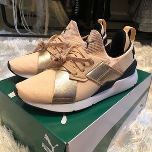 Puma Muse Metallic Sneaker Sz 9